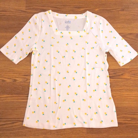 croft & barrow Tops - Croft & Barrow Short sleeve summery knit top white fun lemon print size small
